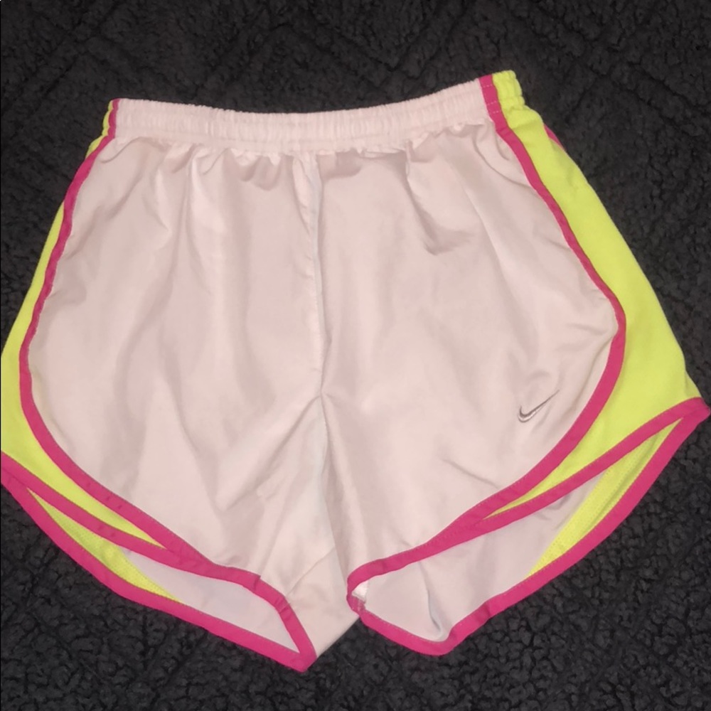 nike shorts!! 💪🏼